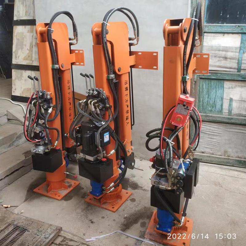 磁县重汽蓝牌随车吊 3.2吨 国六动力强 液压驱动 农用自卸起重机